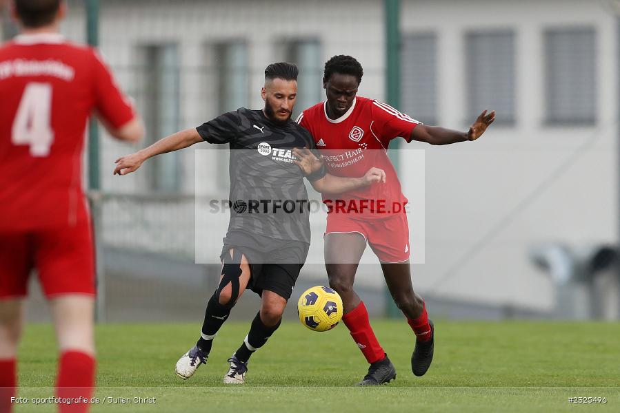 Umut Baytekin, Sportgelände, Oberndorf, 29.04.2022, BFV, sport, action, April 2022, Saison 2021/2022, Amateure, Fussball, Gruppe 4, Kreisklasse Würzburg, TSV, DJK, TSV Güntersleben, DJK Oberndorf - Bild-ID: 2325496