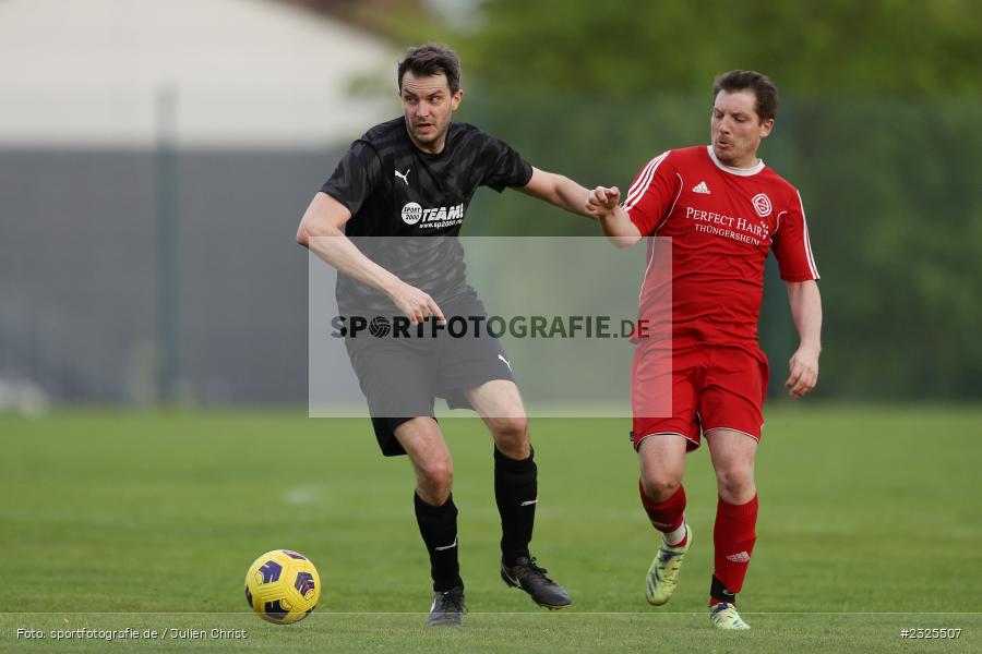 Nicolas Väth, Sportgelände, Oberndorf, 29.04.2022, BFV, sport, action, April 2022, Saison 2021/2022, Amateure, Fussball, Gruppe 4, Kreisklasse Würzburg, TSV, DJK, TSV Güntersleben, DJK Oberndorf - Bild-ID: 2325507