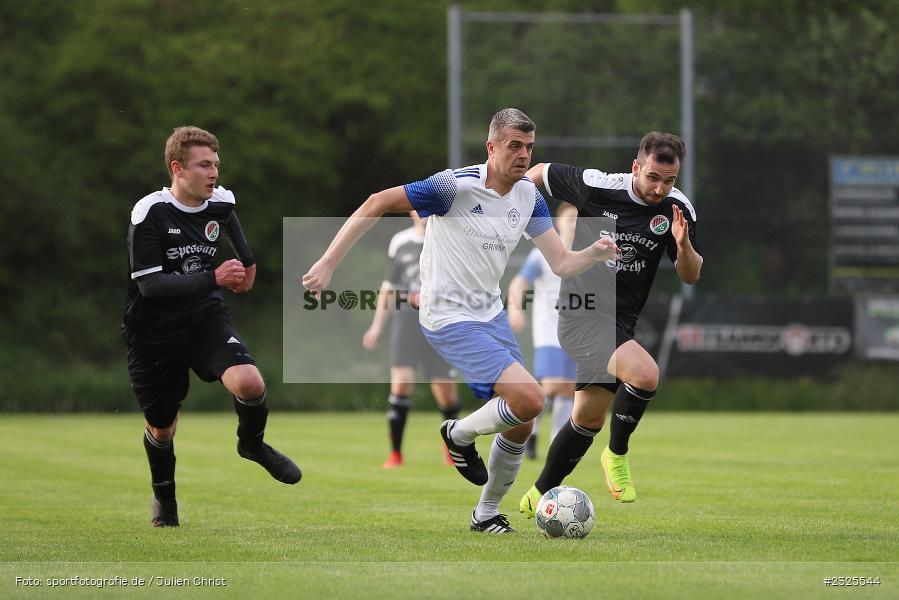 Christian Schäfer, Sportgelände, Nassig, 29.04.2022, BFV, sport, action, April 2022, Saison 2021/2022, Amateure, Fussball, bfv-Landesliga Odenwald, FCS, SVE, FC Schloßau, SV Eintracht Nassig - Bild-ID: 2325544