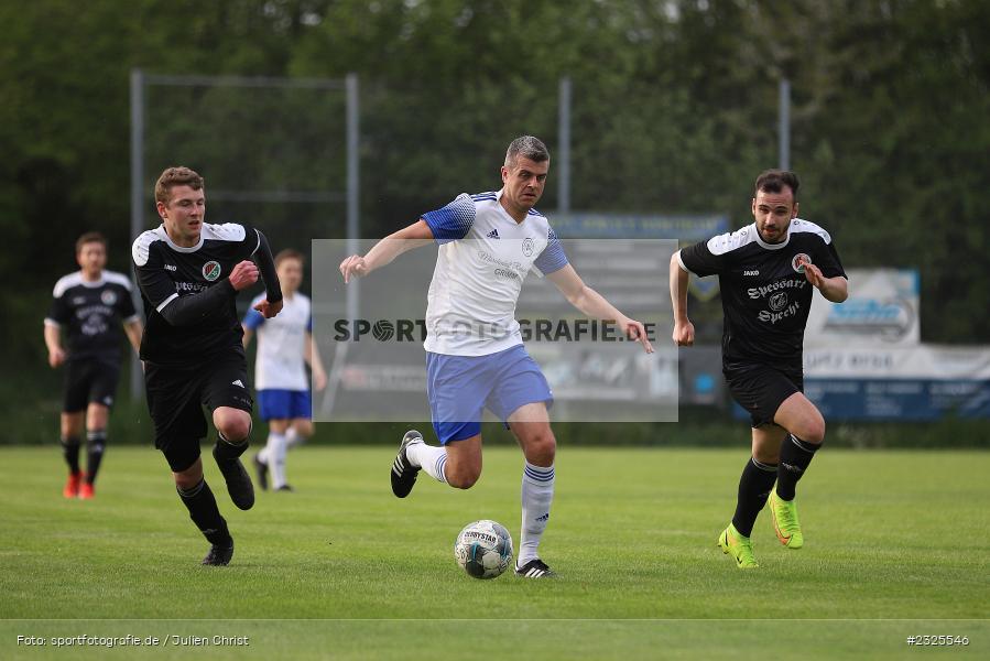 Christian Schäfer, Sportgelände, Nassig, 29.04.2022, BFV, sport, action, April 2022, Saison 2021/2022, Amateure, Fussball, bfv-Landesliga Odenwald, FCS, SVE, FC Schloßau, SV Eintracht Nassig - Bild-ID: 2325546
