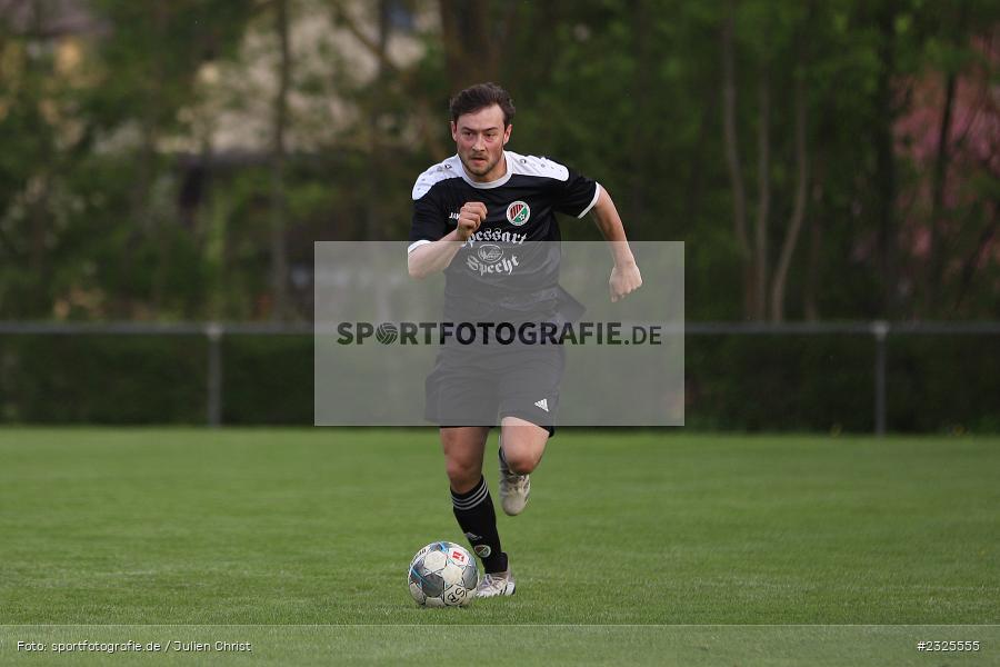 Moritz Stobbies, Sportgelände, Nassig, 29.04.2022, BFV, sport, action, April 2022, Saison 2021/2022, Amateure, Fussball, bfv-Landesliga Odenwald, FCS, SVE, FC Schloßau, SV Eintracht Nassig - Bild-ID: 2325555