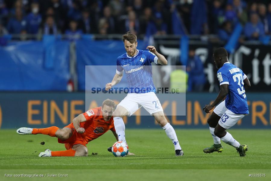 Matthias Bader, Merck-Stadion am Böllenfalltor, Darmstadt, 30.04.2022, DFL, sport, action, April 2022, Saison 2021/2022, 2. Bundesliga, Fussball, AUE, FCE, D98, SV98, FC Erzgebirge Aue, SV Darmstadt 98 - Bild-ID: 2325575