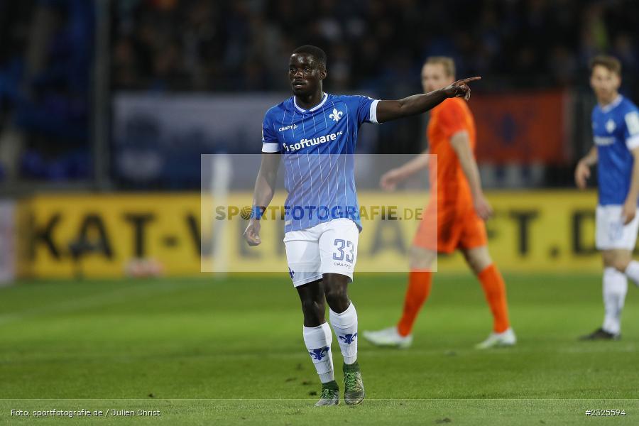 Braydon Manu, Merck-Stadion am Böllenfalltor, Darmstadt, 30.04.2022, DFL, sport, action, April 2022, Saison 2021/2022, 2. Bundesliga, Fussball, AUE, FCE, D98, SV98, FC Erzgebirge Aue, SV Darmstadt 98 - Bild-ID: 2325594
