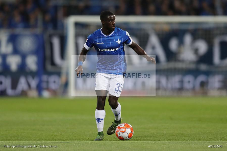 Braydon Manu, Merck-Stadion am Böllenfalltor, Darmstadt, 30.04.2022, DFL, sport, action, April 2022, Saison 2021/2022, 2. Bundesliga, Fussball, AUE, FCE, D98, SV98, FC Erzgebirge Aue, SV Darmstadt 98 - Bild-ID: 2325595