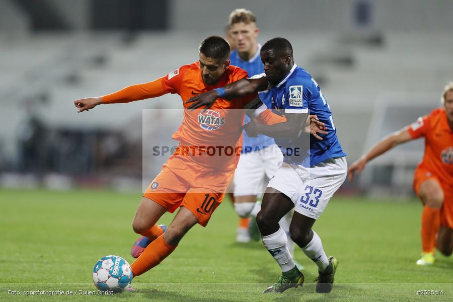 Dimitrij Nazarov, Merck-Stadion am Böllenfalltor, Darmstadt, 30.04.2022, DFL, sport, action, April 2022, Saison 2021/2022, 2. Bundesliga, Fussball, AUE, FCE, D98, SV98, FC Erzgebirge Aue, SV Darmstadt 98 - Bild-ID: 2325614
