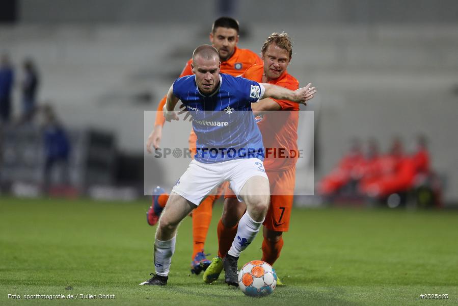 Thomas Isherwood, Merck-Stadion am Böllenfalltor, Darmstadt, 30.04.2022, DFL, sport, action, April 2022, Saison 2021/2022, 2. Bundesliga, Fussball, AUE, FCE, D98, SV98, FC Erzgebirge Aue, SV Darmstadt 98 - Bild-ID: 2325623