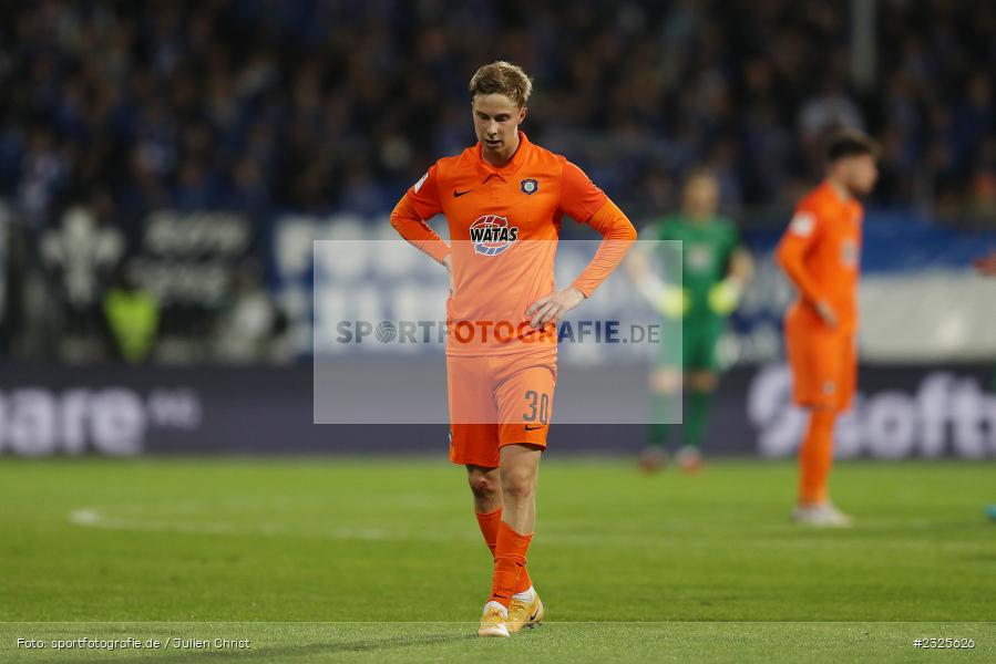 Sam Schreck, Merck-Stadion am Böllenfalltor, Darmstadt, 30.04.2022, DFL, sport, action, April 2022, Saison 2021/2022, 2. Bundesliga, Fussball, AUE, FCE, D98, SV98, FC Erzgebirge Aue, SV Darmstadt 98 - Bild-ID: 2325626