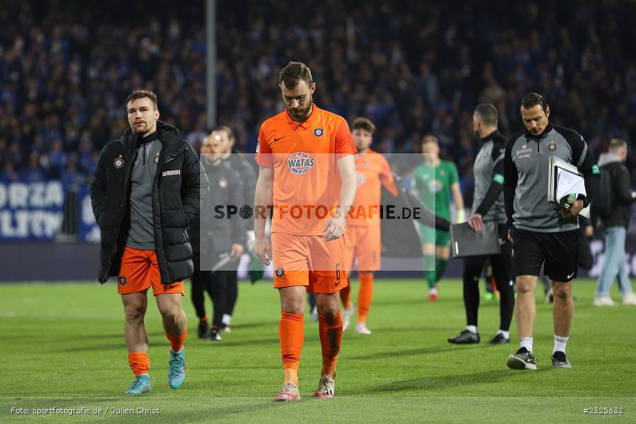 Florian Ballas, Merck-Stadion am Böllenfalltor, Darmstadt, 30.04.2022, DFL, sport, action, April 2022, Saison 2021/2022, 2. Bundesliga, Fussball, AUE, FCE, D98, SV98, FC Erzgebirge Aue, SV Darmstadt 98 - Bild-ID: 2325632