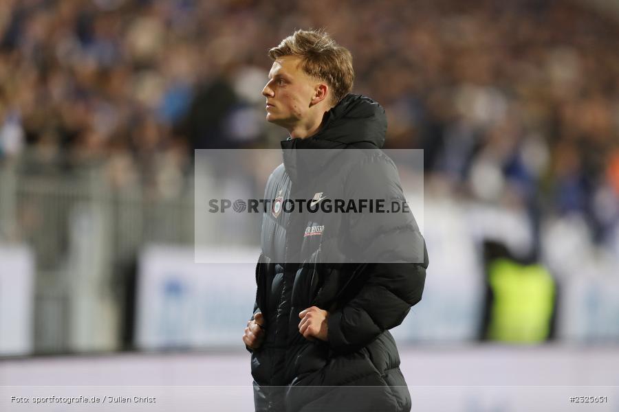 Jannis Lang, Merck-Stadion am Böllenfalltor, Darmstadt, 30.04.2022, DFL, sport, action, April 2022, Saison 2021/2022, 2. Bundesliga, Fussball, AUE, FCE, D98, SV98, FC Erzgebirge Aue, SV Darmstadt 98 - Bild-ID: 2325651