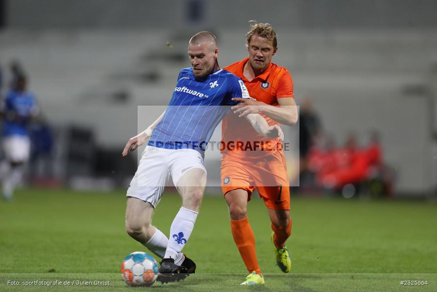 Thomas Isherwood, Merck-Stadion am Böllenfalltor, Darmstadt, 30.04.2022, DFL, sport, action, April 2022, Saison 2021/2022, 2. Bundesliga, Fussball, AUE, FCE, D98, SV98, FC Erzgebirge Aue, SV Darmstadt 98 - Bild-ID: 2325664