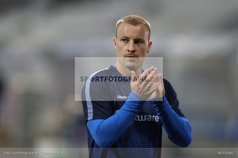 Fabian Holland, Merck-Stadion am Böllenfalltor, Darmstadt, 30.04.2022, DFL, sport, action, April 2022, Saison 2021/2022, Fussball, AUE, FCE, D98, SV98, FC Erzgebirge Aue, SV Darmstadt 98 - Bild-ID: 2325682