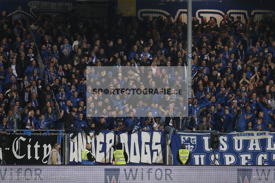 Fans, Merck-Stadion am Böllenfalltor, Darmstadt, 30.04.2022, DFL, sport, action, April 2022, Saison 2021/2022, 2. Bundesliga, Fussball, AUE, FCE, D98, SV98, FC Erzgebirge Aue, SV Darmstadt 98 - Bild-ID: 2325716