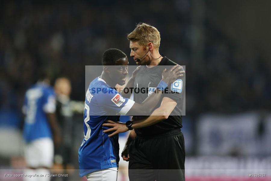 Braydon Manu, Merck-Stadion am Böllenfalltor, Darmstadt, 30.04.2022, DFL, sport, action, April 2022, Saison 2021/2022, 2. Bundesliga, Fussball, AUE, FCE, D98, SV98, FC Erzgebirge Aue, SV Darmstadt 98 - Bild-ID: 2325757