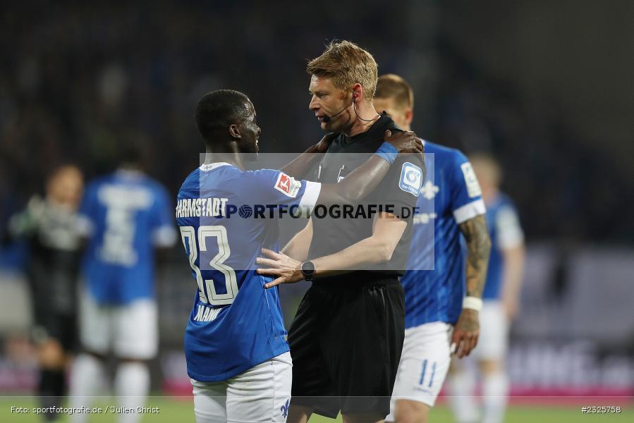 Braydon Manu, Merck-Stadion am Böllenfalltor, Darmstadt, 30.04.2022, DFL, sport, action, April 2022, Saison 2021/2022, 2. Bundesliga, Fussball, AUE, FCE, D98, SV98, FC Erzgebirge Aue, SV Darmstadt 98 - Bild-ID: 2325758