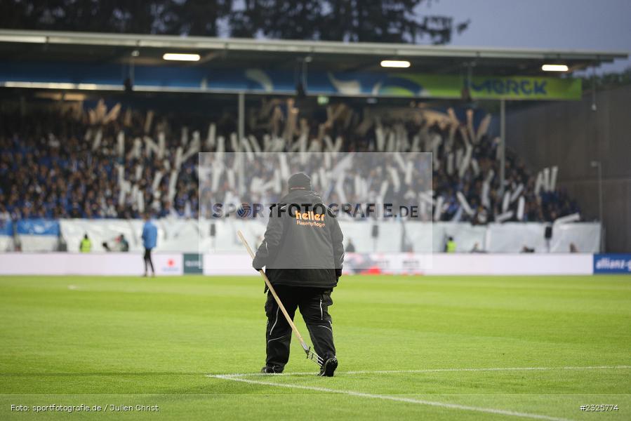 Choreografie, heiler Rasenpflege, Merck-Stadion am Böllenfalltor, Darmstadt, 30.04.2022, DFL, sport, action, April 2022, Saison 2021/2022, 2. Bundesliga, Fussball, AUE, FCE, D98, SV98, FC Erzgebirge Aue, SV Darmstadt 98 - Bild-ID: 2325774