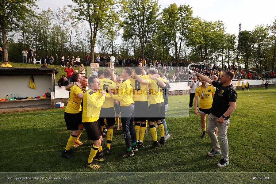 Sieger, Sportplatz, Eisingen, 01.05.2022, BFV, sport, action, Mai 2022, Saison 2021/2022, Fussball, Kreispokal Finale, TUS, TSV, TuS Frammersbach, TSV Eisingen - Bild-ID: 2325808