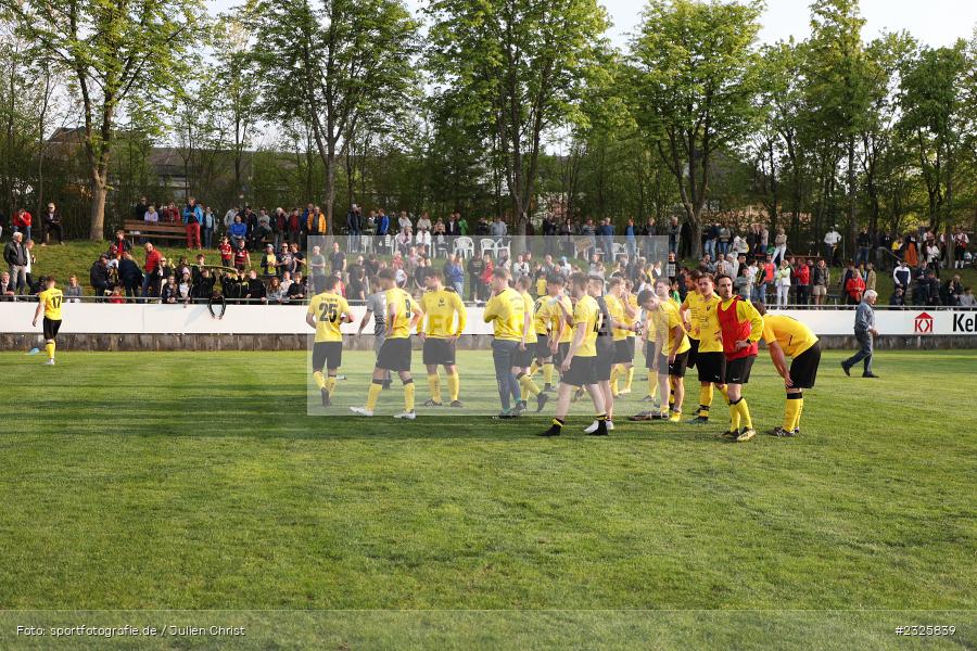 Sportplatz, Eisingen, 01.05.2022, BFV, sport, action, Mai 2022, Saison 2021/2022, Fussball, Kreispokal Finale, TUS, TSV, TuS Frammersbach, TSV Eisingen - Bild-ID: 2325839 Sportplatz, Eisingen, 01.05.2022, BFV, sport, action, Mai 2022, Saison 2021/2022, Fussball, Kreispokal Finale, TUS, TSV, TuS Frammersbach, TSV Eisingen - Bild-ID: 2325839