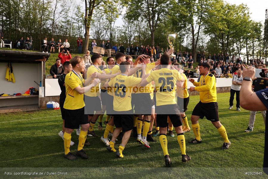 Pokal, Constantin Schmitt, Sportplatz, Eisingen, 01.05.2022, BFV, sport, action, Mai 2022, Saison 2021/2022, Fussball, Kreispokal Finale, TUS, TSV, TuS Frammersbach, TSV Eisingen - Bild-ID: 2325845 Pokal, Constantin Schmitt, Sportplatz, Eisingen, 01.05.2022, BFV, sport, action, Mai 2022, Saison 2021/2022, Fussball, Kreispokal Finale, TUS, TSV, TuS Frammersbach, TSV Eisingen - Bild-ID: 2325845