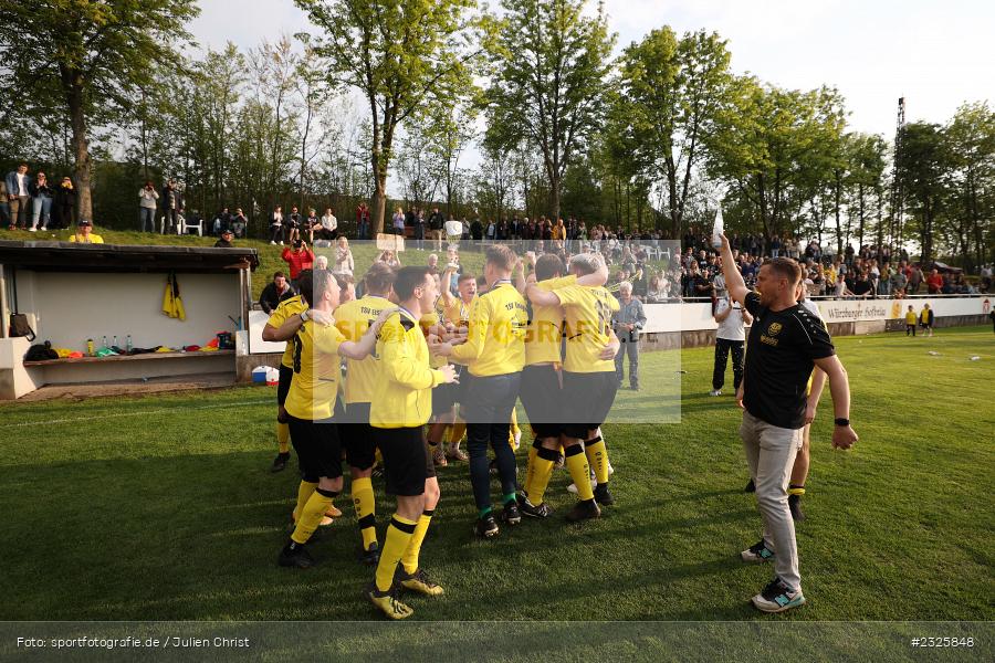 Emotionen, Sportplatz, Eisingen, 01.05.2022, BFV, sport, action, Mai 2022, Saison 2021/2022, Fussball, Kreispokal Finale, TUS, TSV, TuS Frammersbach, TSV Eisingen - Bild-ID: 2325848 Emotionen, Sportplatz, Eisingen, 01.05.2022, BFV, sport, action, Mai 2022, Saison 2021/2022, Fussball, Kreispokal Finale, TUS, TSV, TuS Frammersbach, TSV Eisingen - Bild-ID: 2325848