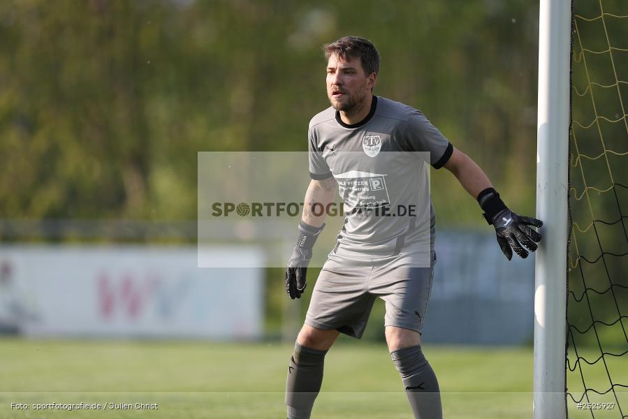 Christopher Endres, Sportplatz, Eisingen, 01.05.2022, BFV, sport, action, Mai 2022, Saison 2021/2022, Fussball, Kreispokal Finale, TUS, TSV, TuS Frammersbach, TSV Eisingen - Bild-ID: 2325927
