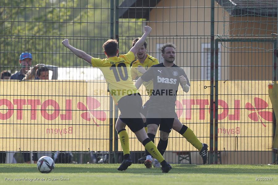 Lukas Götz, Sportplatz, Eisingen, 01.05.2022, BFV, sport, action, Mai 2022, Saison 2021/2022, Fussball, Kreispokal Finale, TUS, TSV, TuS Frammersbach, TSV Eisingen - Bild-ID: 2325941