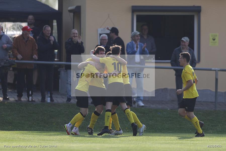 Torjubel, Lukas Götz, Sportplatz, Eisingen, 01.05.2022, BFV, sport, action, Mai 2022, Saison 2021/2022, Fussball, Kreispokal Finale, TUS, TSV, TuS Frammersbach, TSV Eisingen - Bild-ID: 2325950
