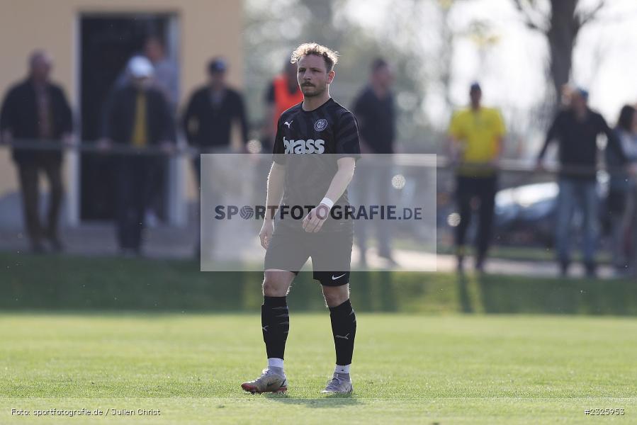 Nico Franz, Sportplatz, Eisingen, 01.05.2022, BFV, sport, action, Mai 2022, Saison 2021/2022, Fussball, Kreispokal Finale, TUS, TSV, TuS Frammersbach, TSV Eisingen - Bild-ID: 2325953