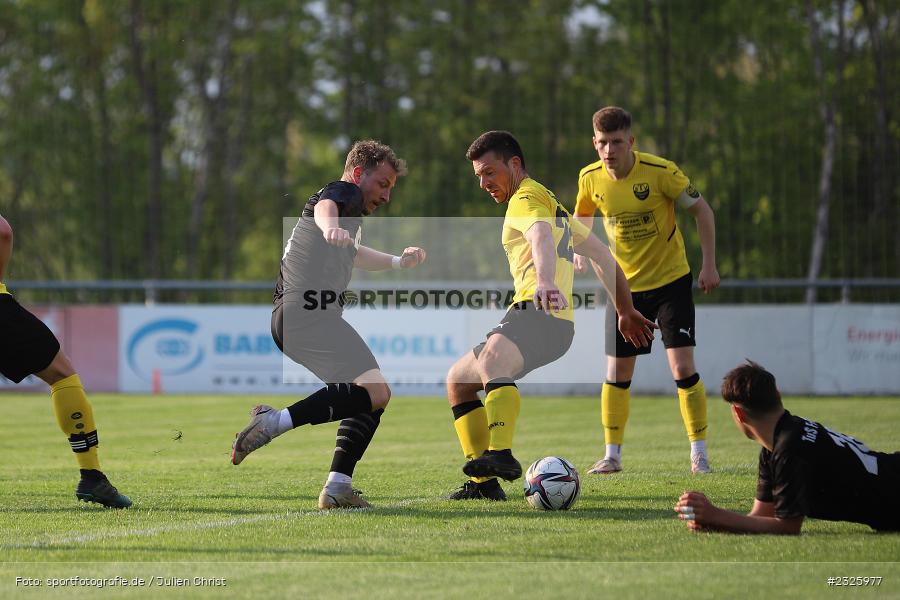 Nico Franz, Sportplatz, Eisingen, 01.05.2022, BFV, sport, action, Mai 2022, Saison 2021/2022, Fussball, Kreispokal Finale, TUS, TSV, TuS Frammersbach, TSV Eisingen - Bild-ID: 2325977