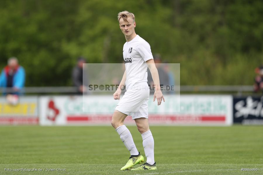 Marco Kunzmann, Sportplatz, Karlburg, 01.05.2022, BFV, sport, action, April 2022, Saison 2021/2022, Fussball, Amateure, Bayernliga Nord, FCE, TSV, FC Eintracht Bamberg, TSV Karlburg - Bild-ID: 2326050