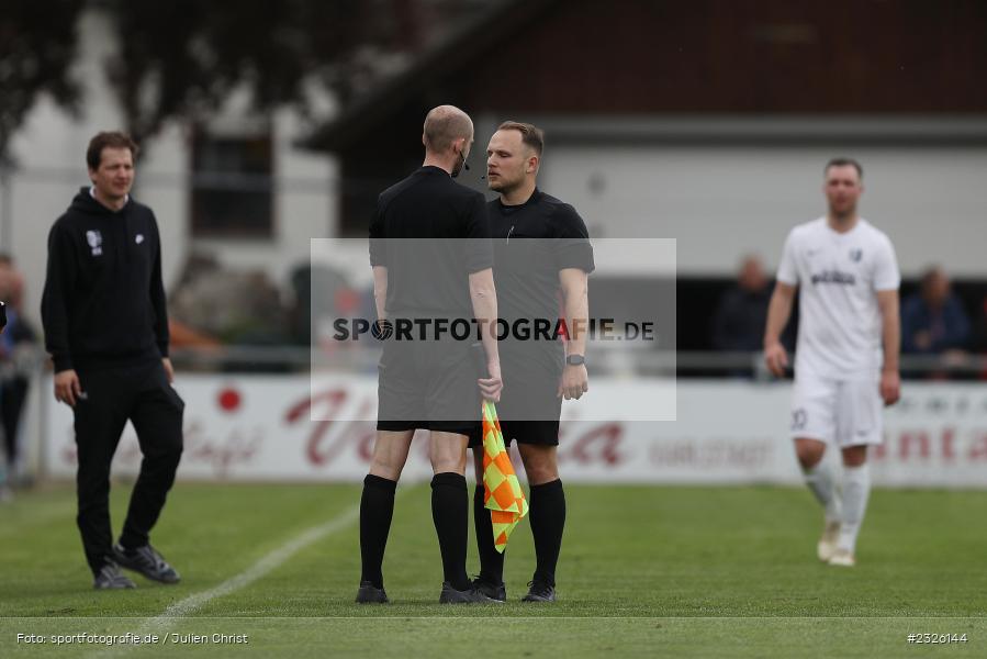Christopher Knauer, Sportplatz, Karlburg, 01.05.2022, BFV, sport, action, April 2022, Saison 2021/2022, Fussball, Amateure, Bayernliga Nord, FCE, TSV, FC Eintracht Bamberg, TSV Karlburg - Bild-ID: 2326144