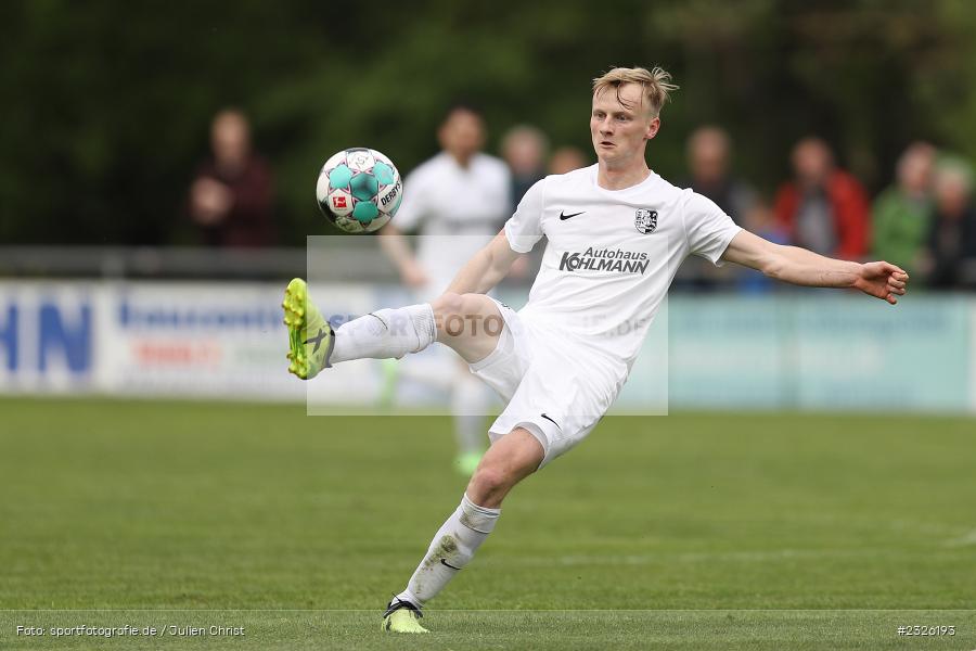 Marco Kunzmann, Sportplatz, Karlburg, 01.05.2022, BFV, sport, action, April 2022, Saison 2021/2022, Fussball, Amateure, Bayernliga Nord, FCE, TSV, FC Eintracht Bamberg, TSV Karlburg - Bild-ID: 2326193