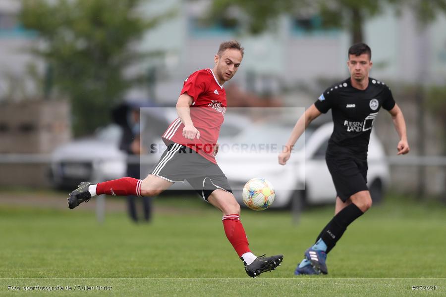 Fabian Lurz, Sportplatz, Lohr am Main, 01.05.2022, BFV, sport, action, April 2022, Saison 2021/2022, Fussball, Amateure, Bezirksliga Unterfranken West, ASV, TSV, ASV Rimpar, TSV Lohr - Bild-ID: 2326211