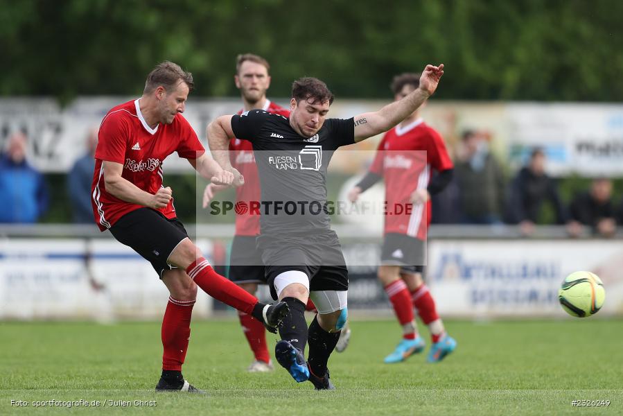 Phillip Löw, Sportplatz, Lohr am Main, 01.05.2022, BFV, sport, action, April 2022, Saison 2021/2022, Fussball, Amateure, Bezirksliga Unterfranken West, ASV, TSV, ASV Rimpar, TSV Lohr - Bild-ID: 2326249