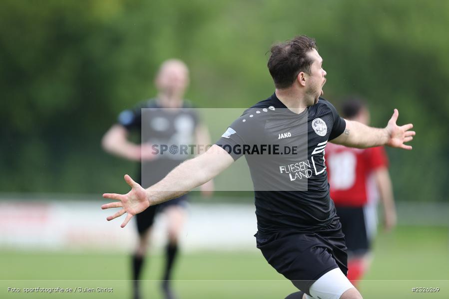 Torjubel, Phillip Löw, Sportplatz, Lohr am Main, 01.05.2022, BFV, sport, action, April 2022, Saison 2021/2022, Fussball, Amateure, Bezirksliga Unterfranken West, ASV, TSV, ASV Rimpar, TSV Lohr - Bild-ID: 2326269
