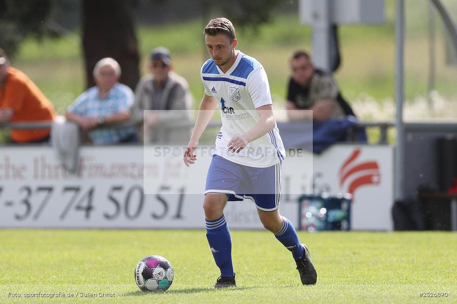 Leon Leibold, Sportgelände, Karlstadt-Karlburg, 07.05.2022, BFV, sport, action, Mai 2022, Saison 2021/2022, Fussball, Gruppe 2, Kreisliga Würzburg, TSV, TSV Duttenbrunn, TSV Karlburg II - Bild-ID: 2326890