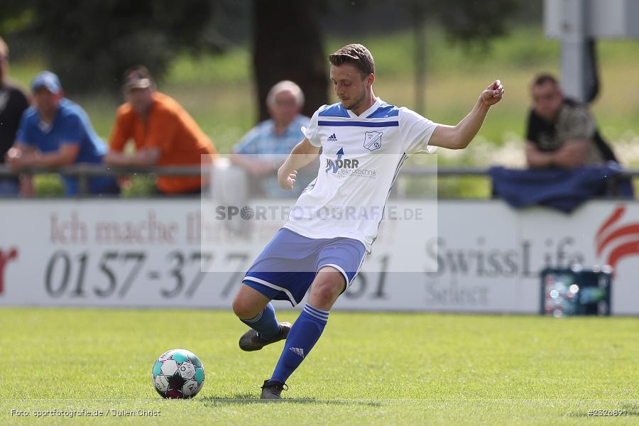 Leon Leibold, Sportgelände, Karlstadt-Karlburg, 07.05.2022, BFV, sport, action, Mai 2022, Saison 2021/2022, Fussball, Gruppe 2, Kreisliga Würzburg, TSV, TSV Duttenbrunn, TSV Karlburg II - Bild-ID: 2326891