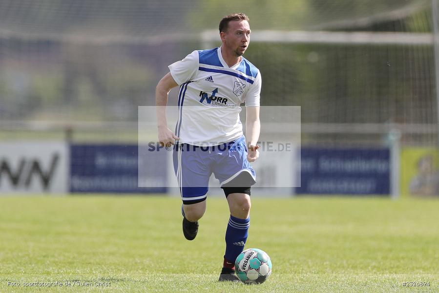 Philipp Knorr, Sportgelände, Karlstadt-Karlburg, 07.05.2022, BFV, sport, action, Mai 2022, Saison 2021/2022, Fussball, Gruppe 2, Kreisliga Würzburg, TSV, TSV Duttenbrunn, TSV Karlburg II - Bild-ID: 2326894