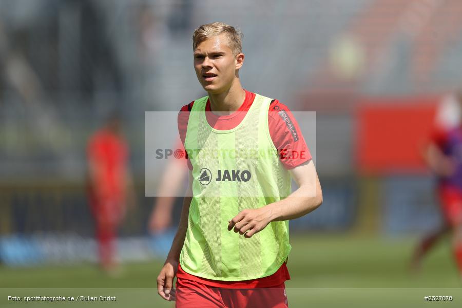 Louis Breunig, FLYERALARM Arena, Würzburg, 08.05.2022, DFL, sport, action, Mai 2022, Saison 2021/2022, Fussball, 3. Liga, HFC, FCW, Hallescher FC, FC Würzburger Kickers - Bild-ID: 2327078 Louis Breunig, FLYERALARM Arena, Würzburg, 08.05.2022, DFL, sport, action, Mai 2022, Saison 2021/2022, Fussball, 3. Liga, HFC, FCW, Hallescher FC, FC Würzburger Kickers - Bild-ID: 2327078
