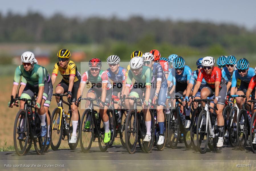 Stadtgebiet, 22.05.2022, Rad Net, BDR, sport, action, Mai 2022, Radrennen, Urspringen, Radsport, Karbach, 34. Main-Spessart-Rundfahrt - Bild-ID: 2327411
