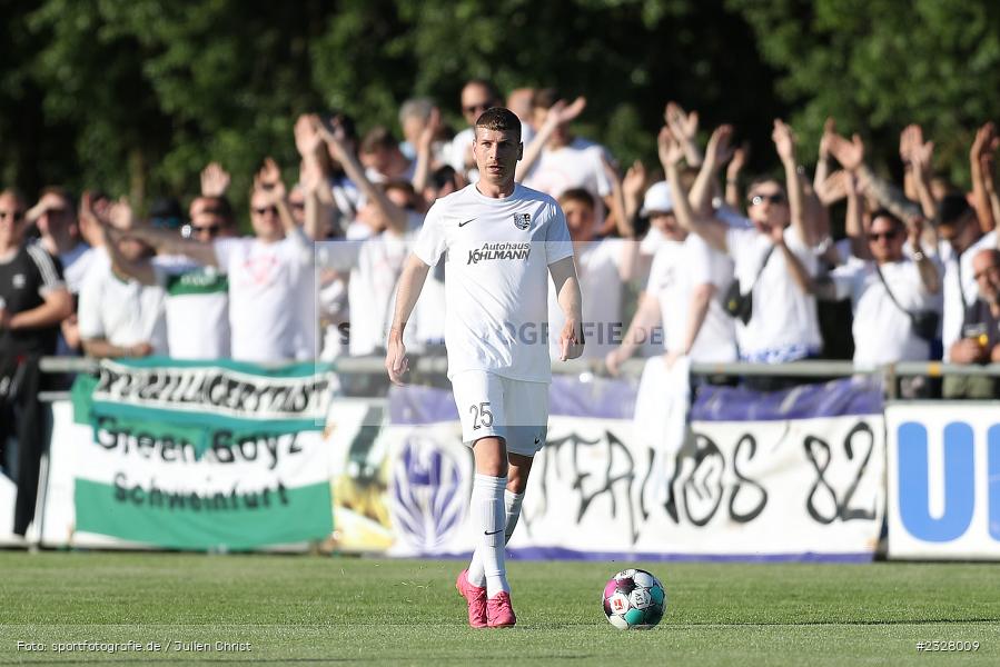 Julian Meyer, Sportgelände, Karlstadt-Karlburg, 25.05.2022, BFV, sport, action, Mai 2022, Fussball, Relegation, Bayernliga Nord, WFV, F04, TSV, Würzburger FV, TSV Karlburg - Bild-ID: 2328009