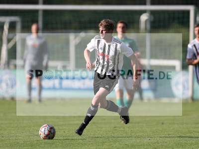 Fotos von FC Gössenheim - SV Sendelbach-Steinbach auf sportfotografie.de