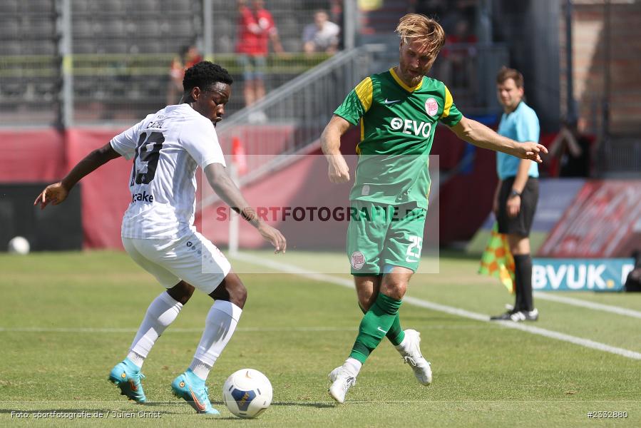Björn Jopek, FLYERALARM Arena, Würzburg, 25.06.2022, RLSW, BFV, sport, action, Fussball, Juni 2022, Saison 2022/2023, Regionalliga Südwest, Regionalliga Bayern, Testspiel, Landesfreundschaftsspiele, OFC, FWK, Kickers Offenbach, FC Würzburger Kickers - Bild-ID: 2332880