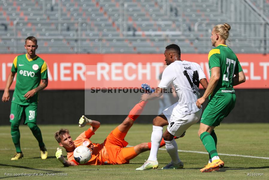 Saliou Sané, FLYERALARM Arena, Würzburg, 25.06.2022, RLSW, BFV, sport, action, Fussball, Juni 2022, Saison 2022/2023, Regionalliga Südwest, Regionalliga Bayern, Testspiel, Landesfreundschaftsspiele, OFC, FWK, Kickers Offenbach, FC Würzburger Kickers - Bild-ID: 2332901