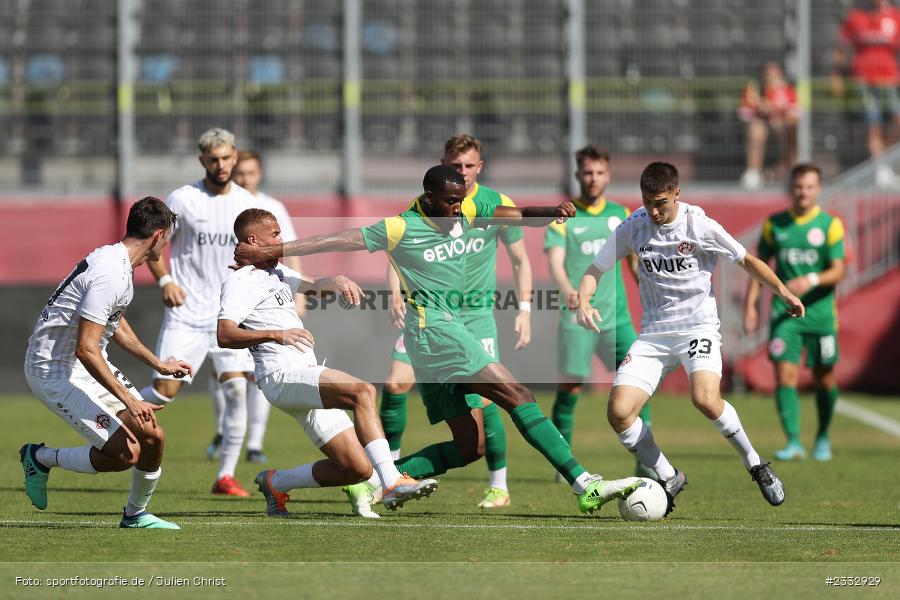 Osarenren Okungbowa, FLYERALARM Arena, Würzburg, 25.06.2022, RLSW, BFV, sport, action, Fussball, Juni 2022, Saison 2022/2023, Regionalliga Südwest, Regionalliga Bayern, Testspiel, Landesfreundschaftsspiele, OFC, FWK, Kickers Offenbach, FC Würzburger Kickers - Bild-ID: 2332929 Osarenren Okungbowa, FLYERALARM Arena, Würzburg, 25.06.2022, RLSW, BFV, sport, action, Fussball, Juni 2022, Saison 2022/2023, Regionalliga Südwest, Regionalliga Bayern, Testspiel, Landesfreundschaftsspiele, OFC, FWK, Kickers Offenbach, FC Würzburger Kickers - Bild-ID: 2332929