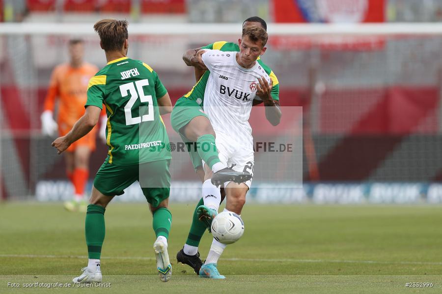 Franz Helmer, FLYERALARM Arena, Würzburg, 25.06.2022, RLSW, BFV, sport, action, Fussball, Juni 2022, Saison 2022/2023, Regionalliga Südwest, Regionalliga Bayern, Testspiel, Landesfreundschaftsspiele, OFC, FWK, Kickers Offenbach, FC Würzburger Kickers - Bild-ID: 2332996