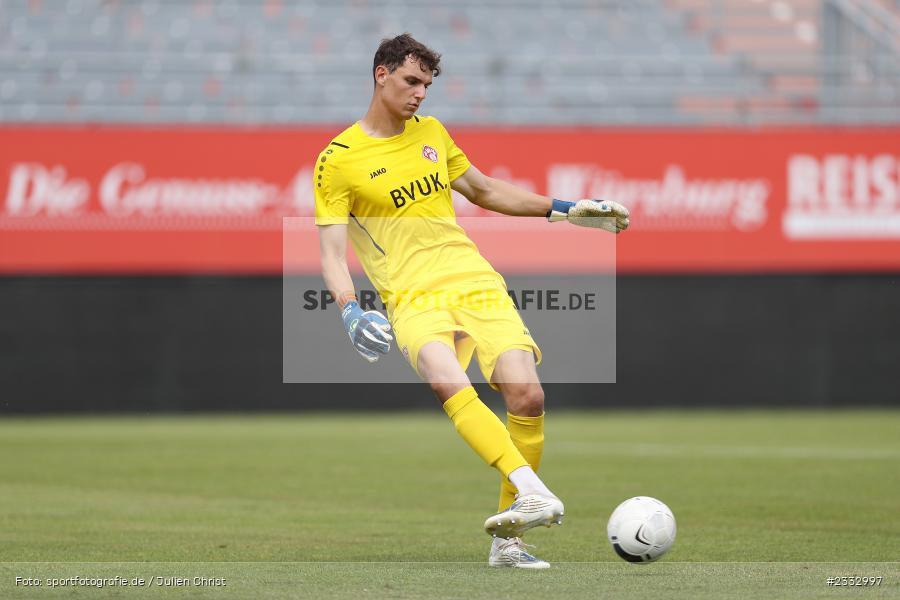 Marc Richter, FLYERALARM Arena, Würzburg, 25.06.2022, RLSW, BFV, sport, action, Fussball, Juni 2022, Saison 2022/2023, Regionalliga Südwest, Regionalliga Bayern, Testspiel, Landesfreundschaftsspiele, OFC, FWK, Kickers Offenbach, FC Würzburger Kickers - Bild-ID: 2332997