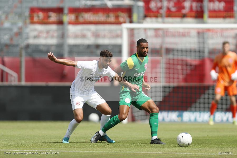 Jayson Breitenbach, FLYERALARM Arena, Würzburg, 25.06.2022, RLSW, BFV, sport, action, Fussball, Juni 2022, Saison 2022/2023, Regionalliga Südwest, Regionalliga Bayern, Testspiel, Landesfreundschaftsspiele, OFC, FWK, Kickers Offenbach, FC Würzburger Kickers - Bild-ID: 2333011