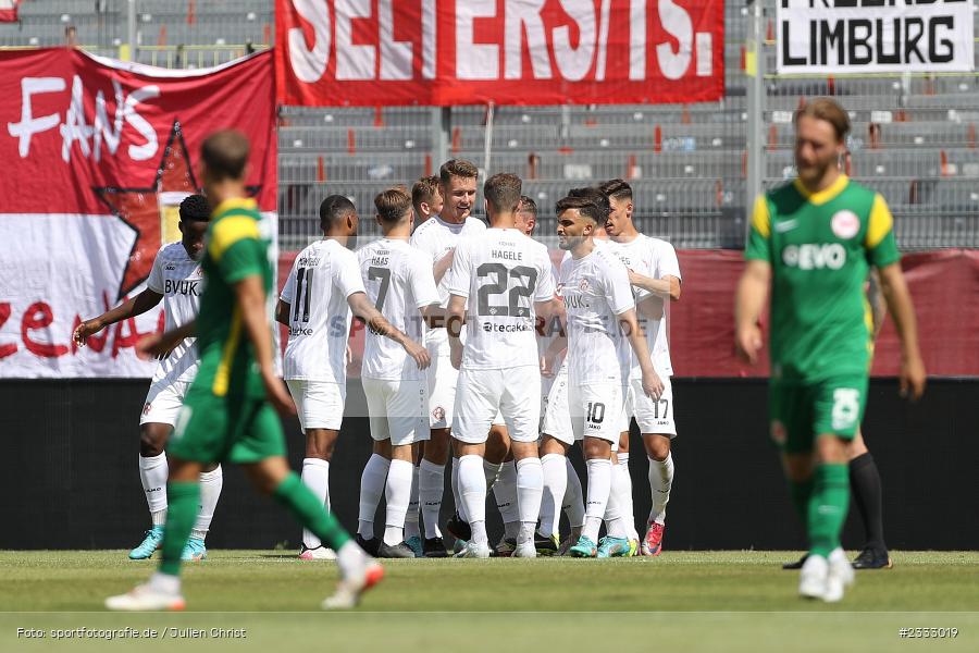 Franz Helmer, FLYERALARM Arena, Würzburg, 25.06.2022, RLSW, BFV, sport, action, Fussball, Juni 2022, Saison 2022/2023, Regionalliga Südwest, Regionalliga Bayern, Testspiel, Landesfreundschaftsspiele, OFC, FWK, Kickers Offenbach, FC Würzburger Kickers - Bild-ID: 2333019