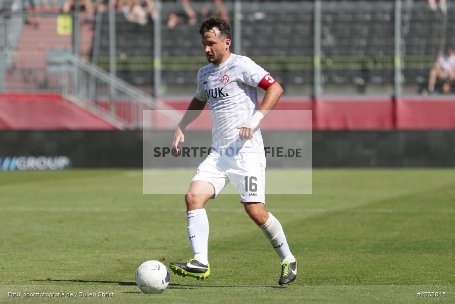 Peter Kurzweg, FLYERALARM Arena, Würzburg, 25.06.2022, RLSW, BFV, sport, action, Fussball, Juni 2022, Saison 2022/2023, Regionalliga Südwest, Regionalliga Bayern, Testspiel, Landesfreundschaftsspiele, OFC, FWK, Kickers Offenbach, FC Würzburger Kickers - Bild-ID: 2333045