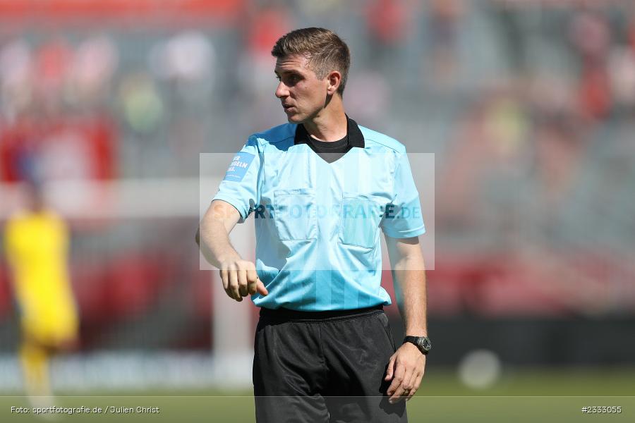 Alexander Arnold, FLYERALARM Arena, Würzburg, 25.06.2022, RLSW, BFV, sport, action, Fussball, Juni 2022, Saison 2022/2023, Regionalliga Südwest, Regionalliga Bayern, Testspiel, Landesfreundschaftsspiele, OFC, FWK, Kickers Offenbach, FC Würzburger Kickers - Bild-ID: 2333055